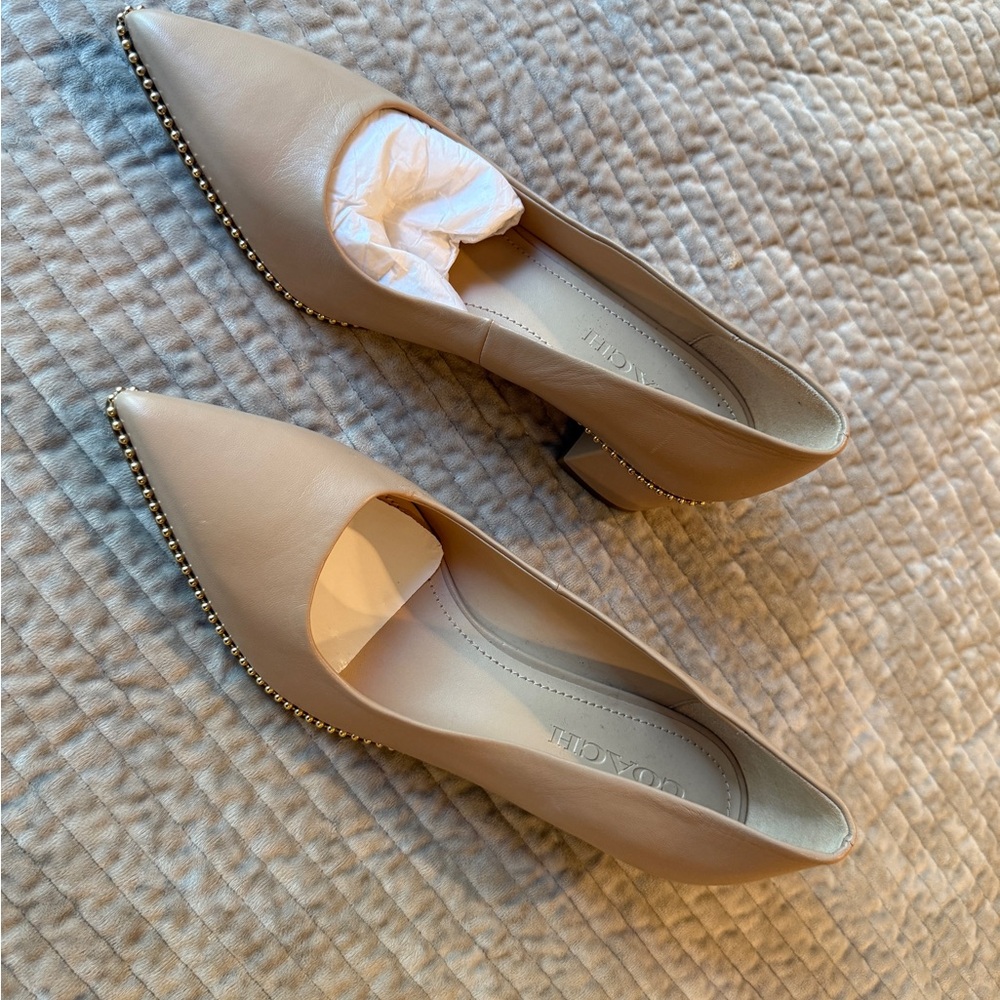 COACH Willa 45 Leather Pump Shoes Size 8 B Block Heel Beige Tan Beechwood NEW